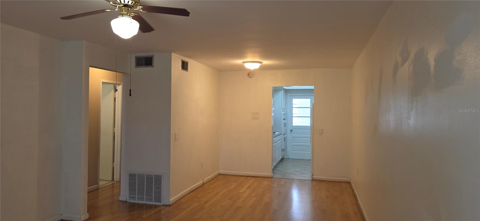 911 Washington Ave #304 Property Photo 7
