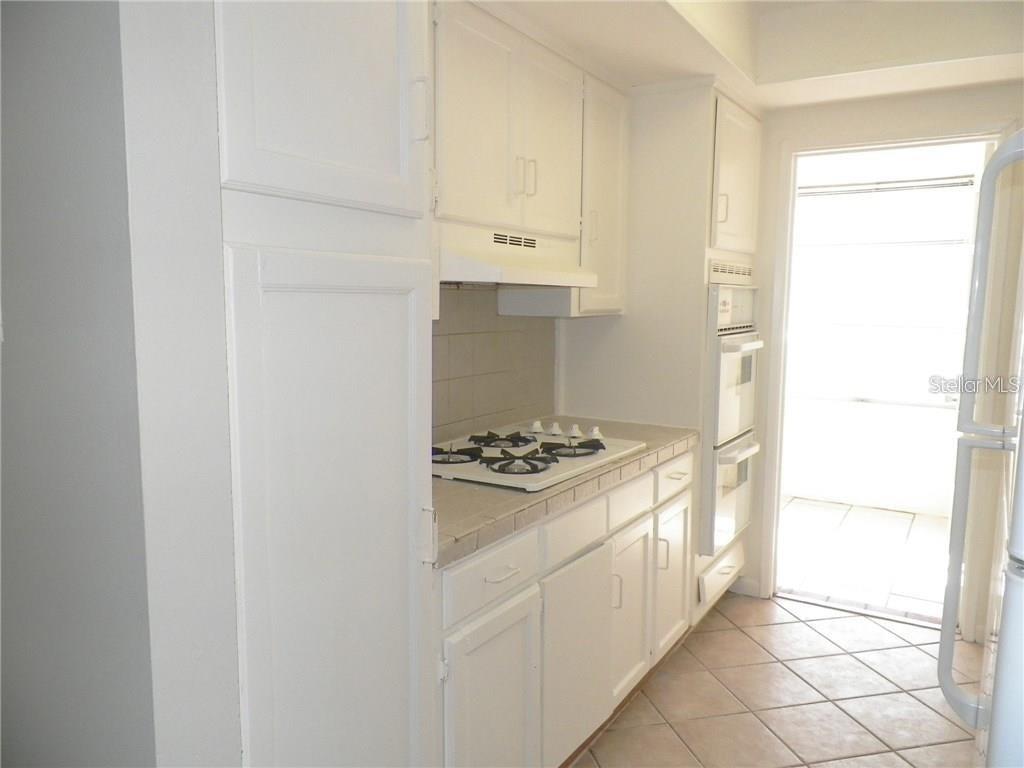 911 Washington Ave #304 Property Photo 8