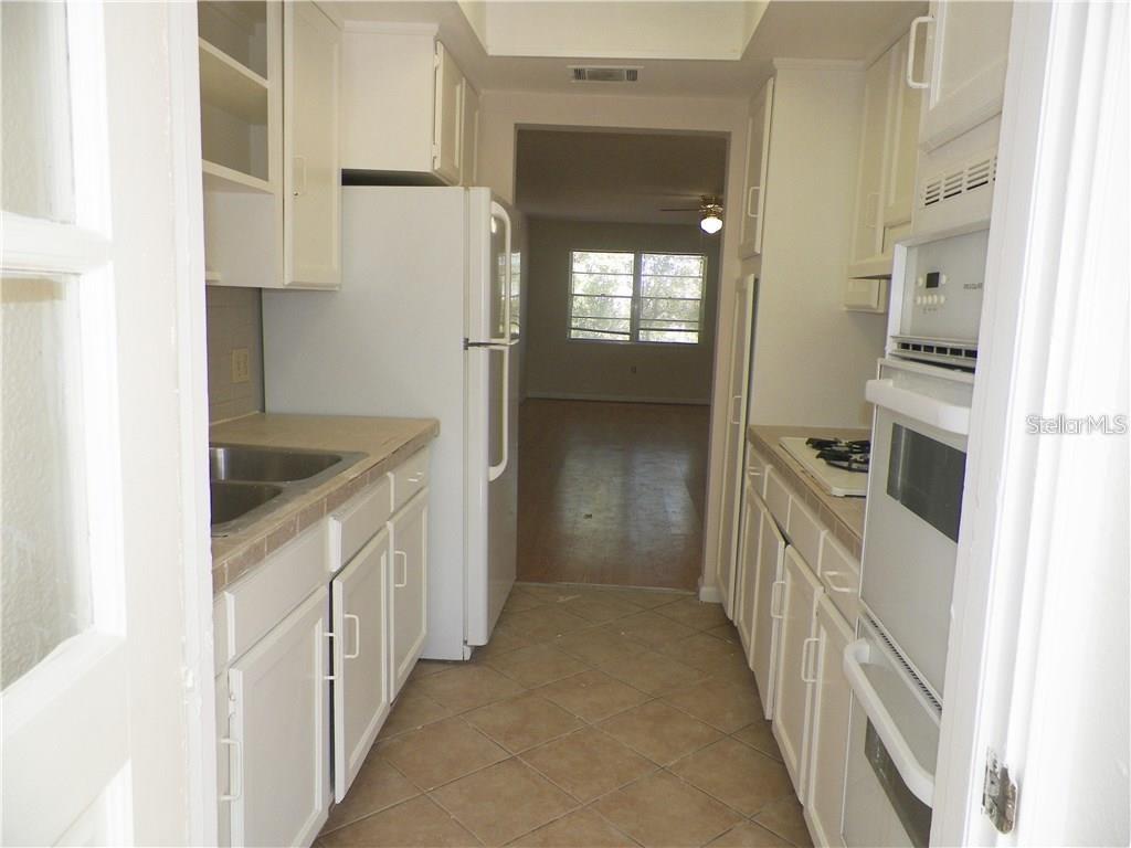 911 Washington Ave #304 Property Photo 10