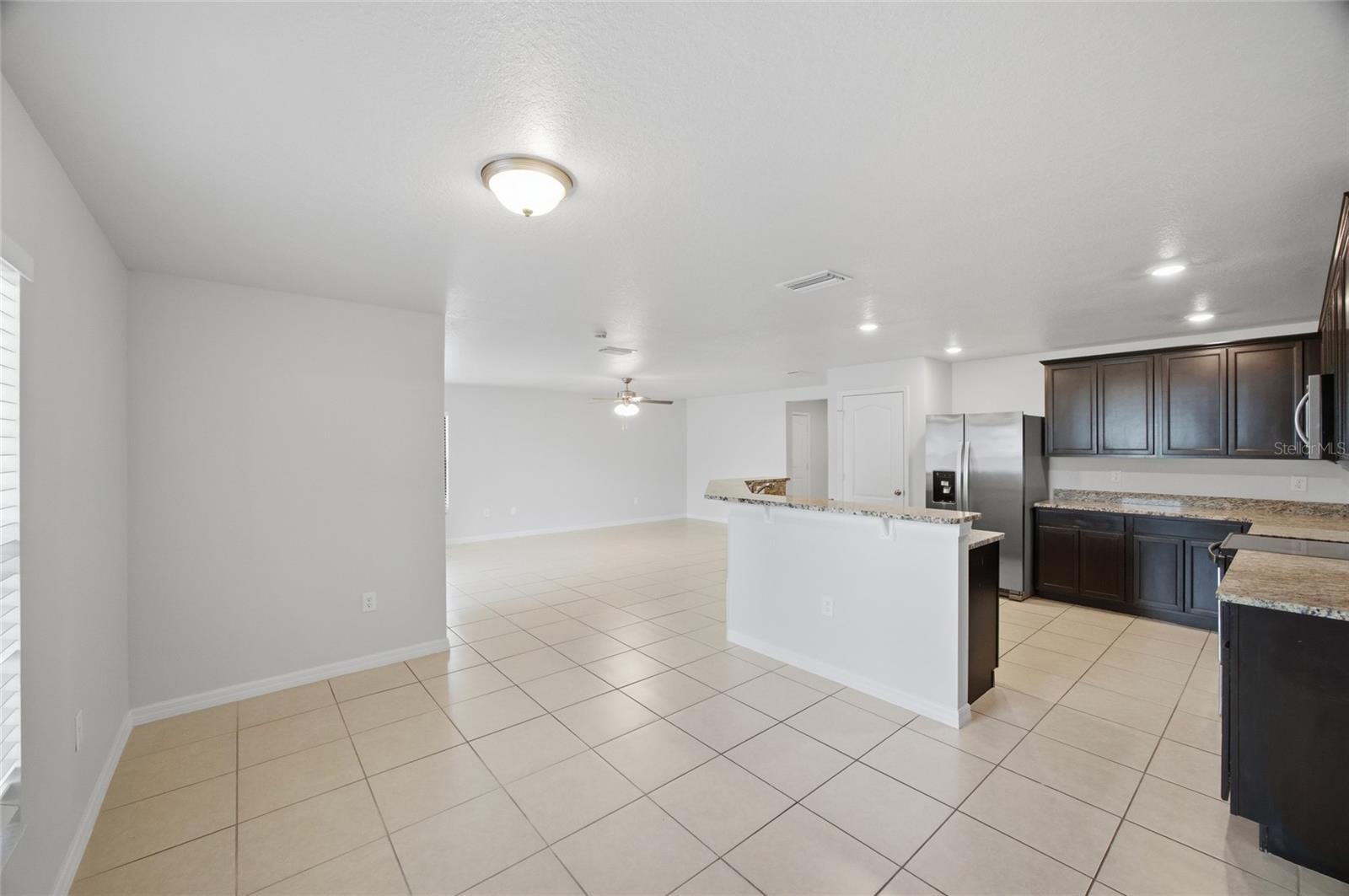 8512 Silverbell Loop Property Photo 8