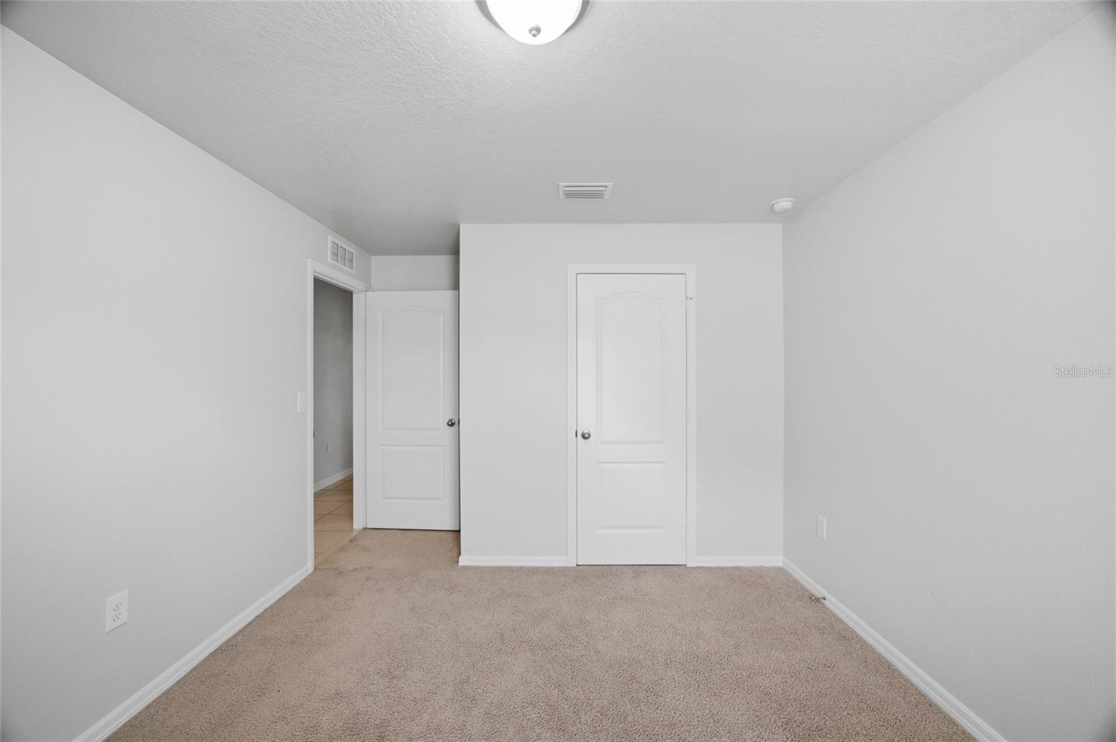 8512 Silverbell Loop Property Photo 19