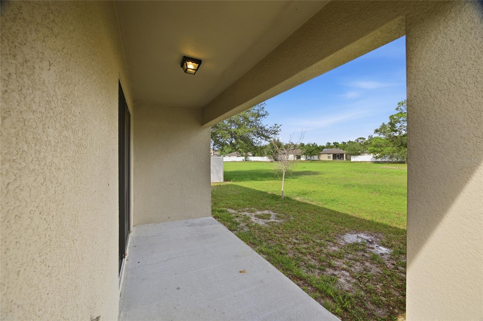 8512 Silverbell Loop Property Photo 24