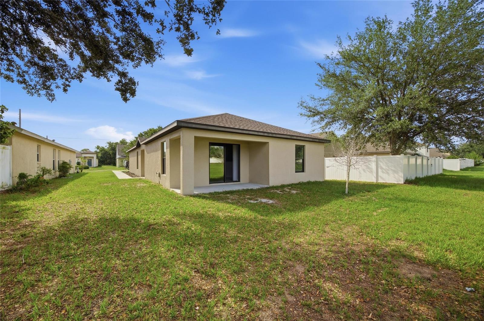 8512 Silverbell Loop Property Photo 25