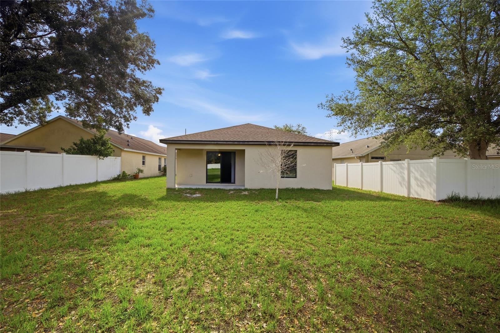 8512 Silverbell Loop Property Photo 26