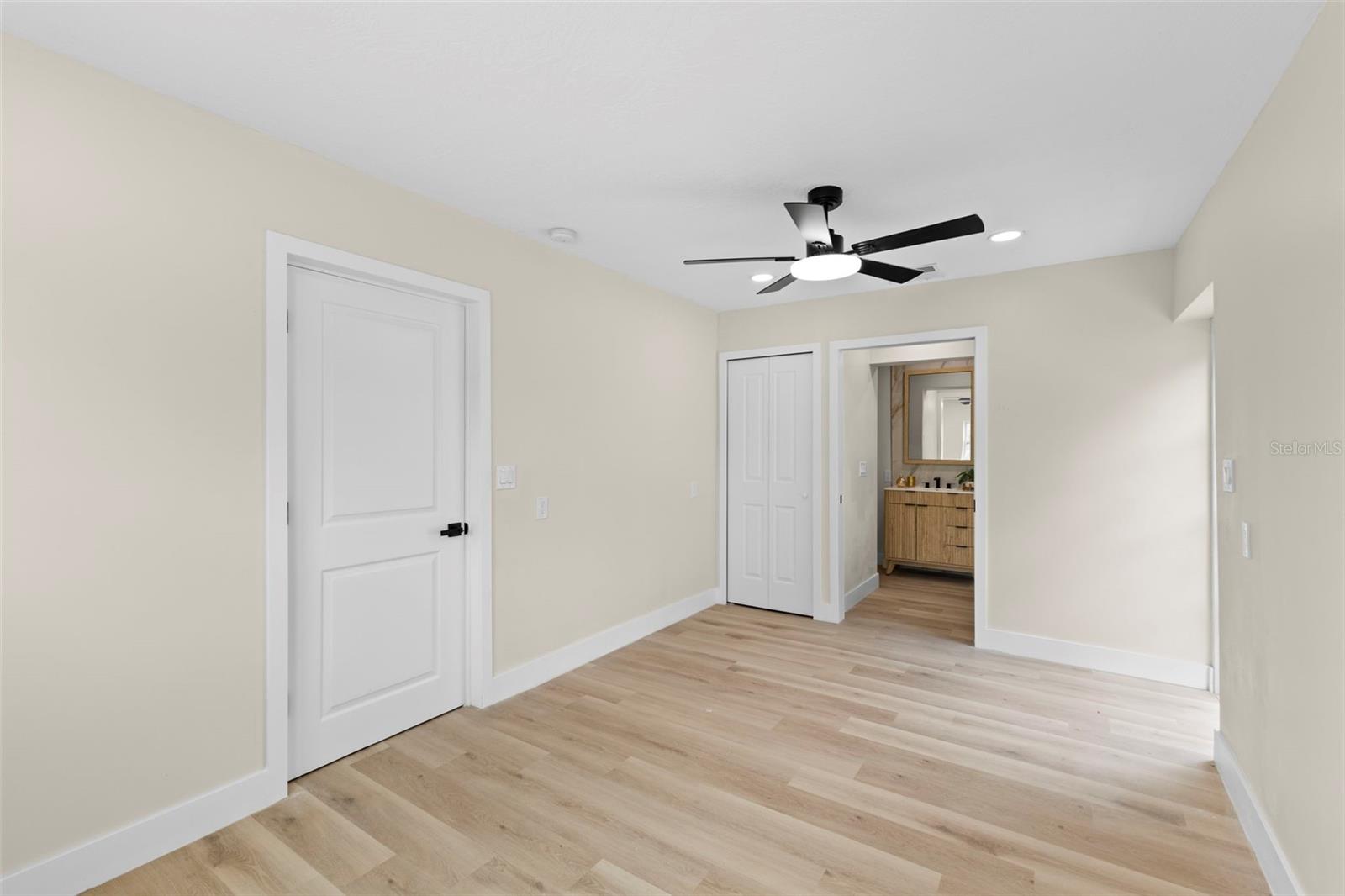 4430 Carson St Ne Property Photo 15