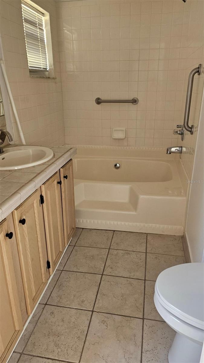 13109 Elgar Pl Property Photo 4
