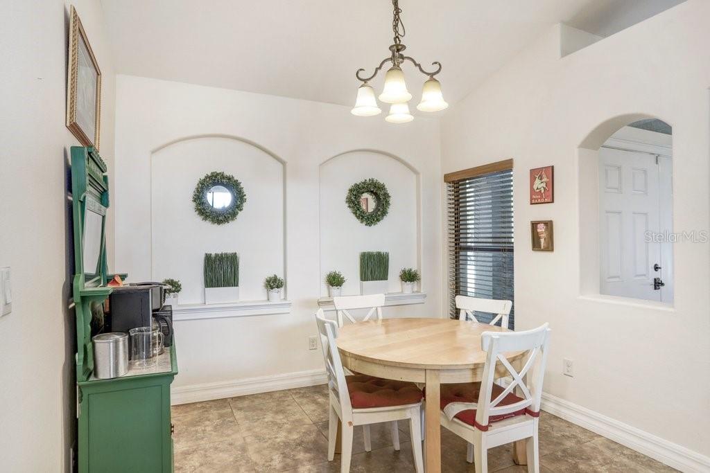 15723 Starling Water Dr Property Photo 6