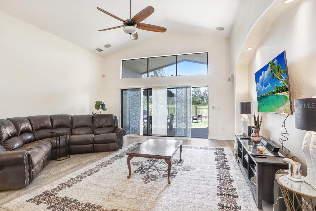 15723 Starling Water Dr Property Photo 8