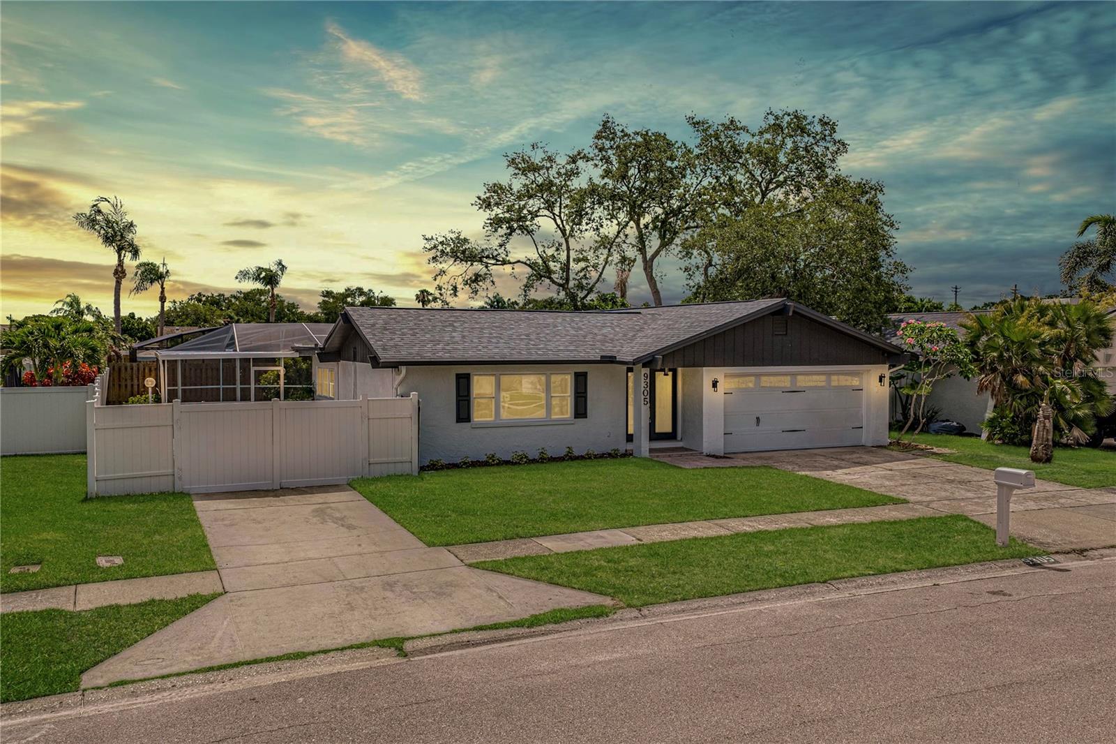 9305 120th Ln Property Photo 1