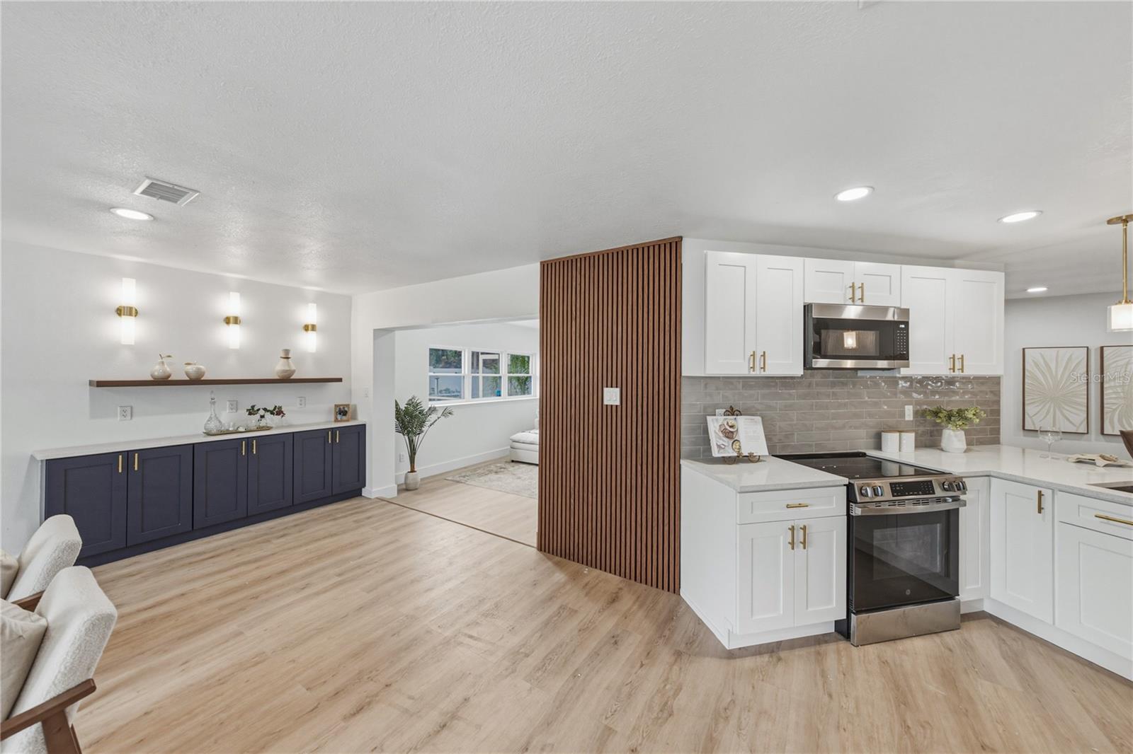 9305 120th Ln Property Photo 12