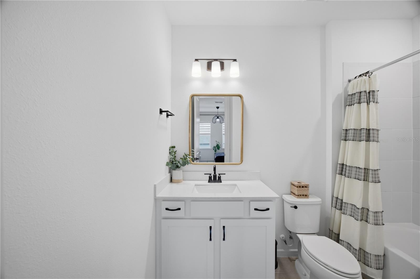 13816 Sharp Hawk Dr Property Photo 46