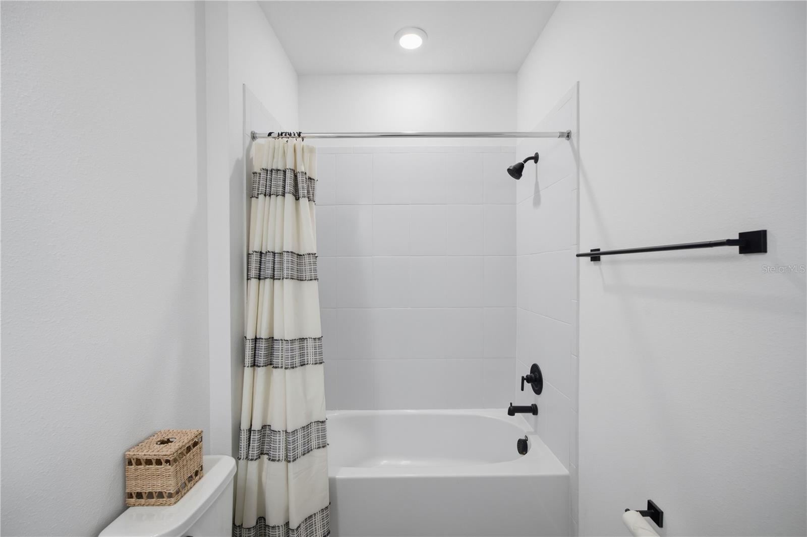 13816 Sharp Hawk Dr Property Photo 47