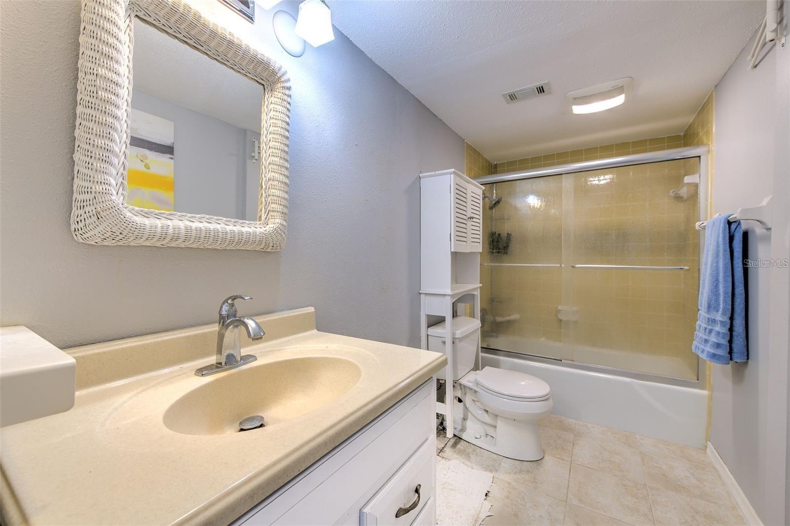 1008 Apollo Beach Blvd #201 Property Photo 18