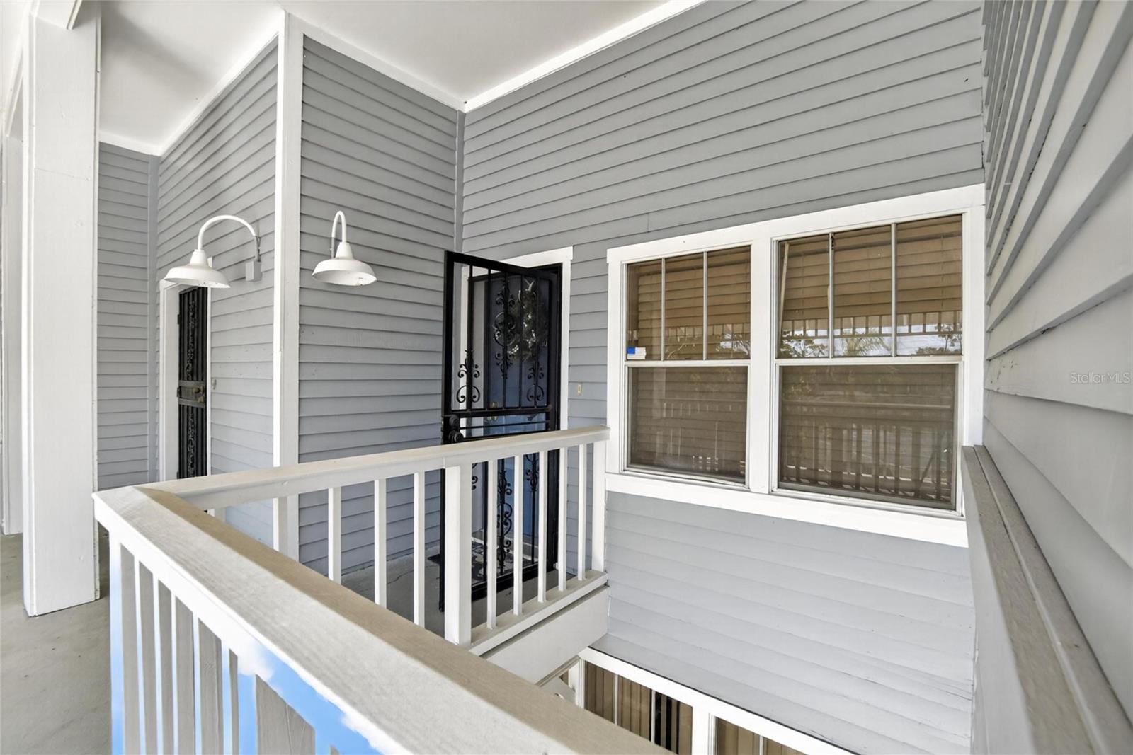 2599 Dolly Bay Dr #305 Property Photo 3