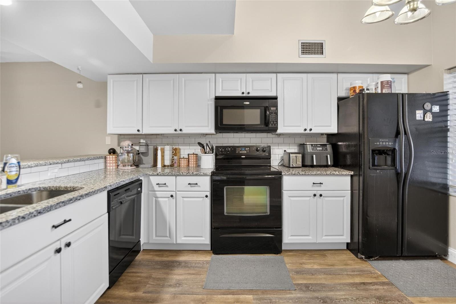 2599 Dolly Bay Dr #305 Property Photo 6