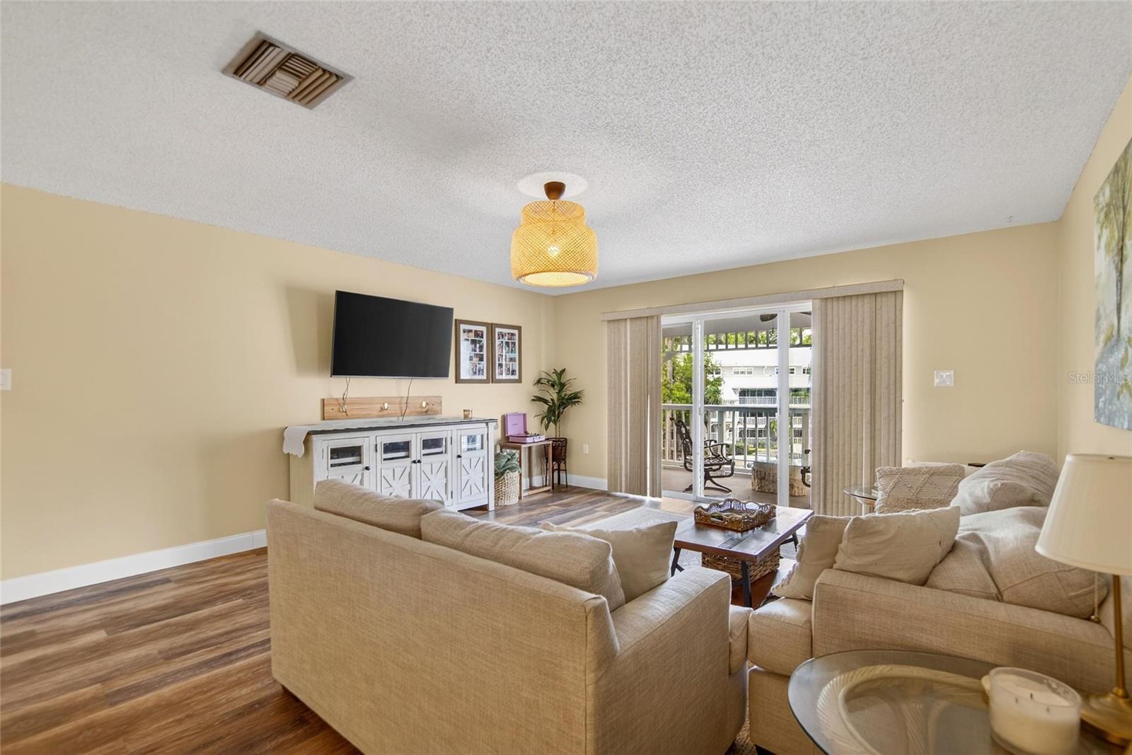 2599 Dolly Bay Dr #305 Property Photo 17