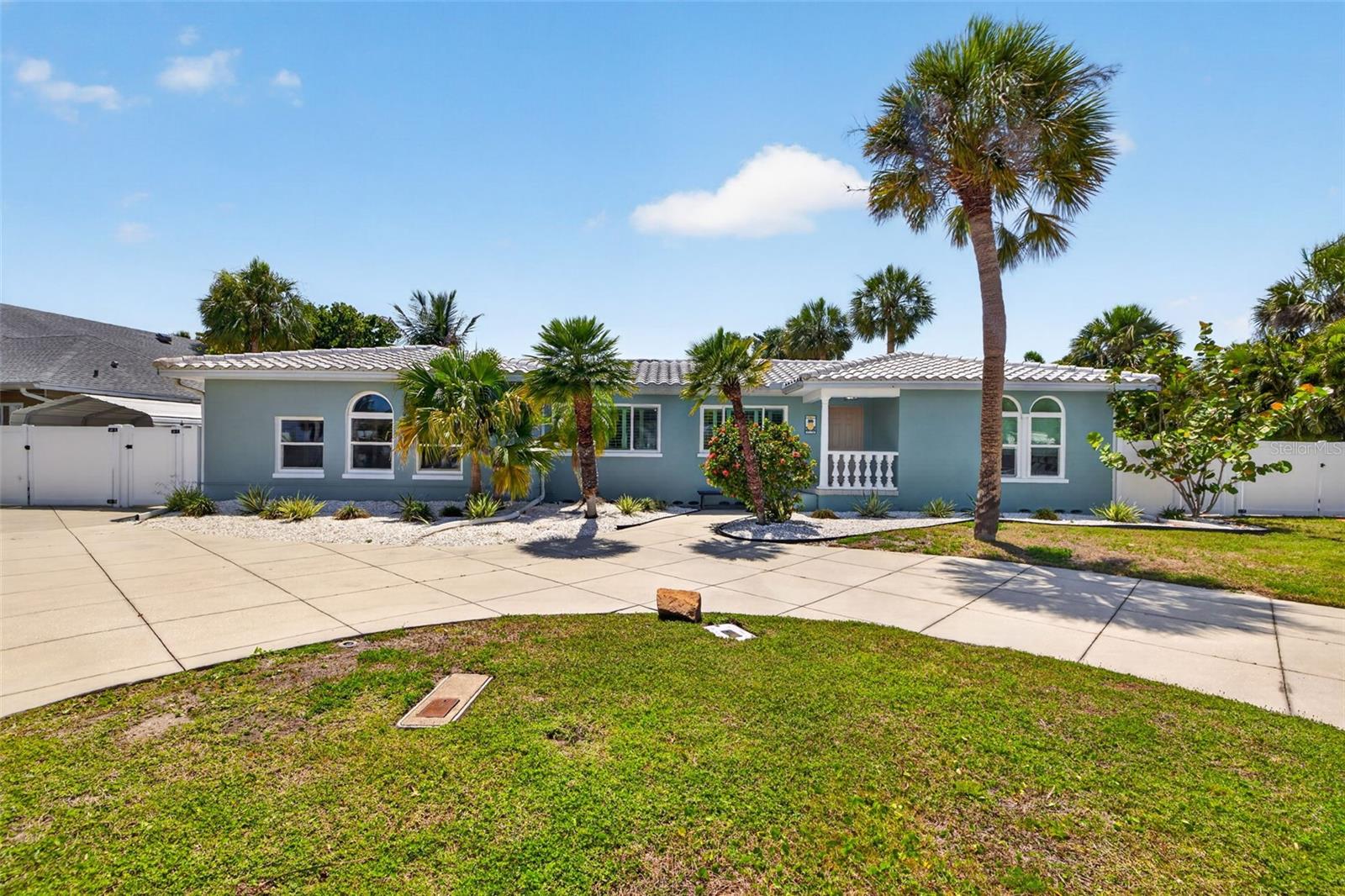 976 Narcissus Ave Property Photo 46
