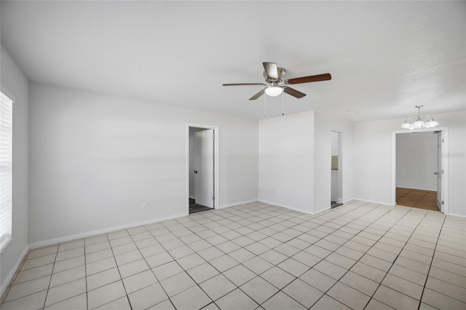 7102 Dellwood Dr Property Photo 4