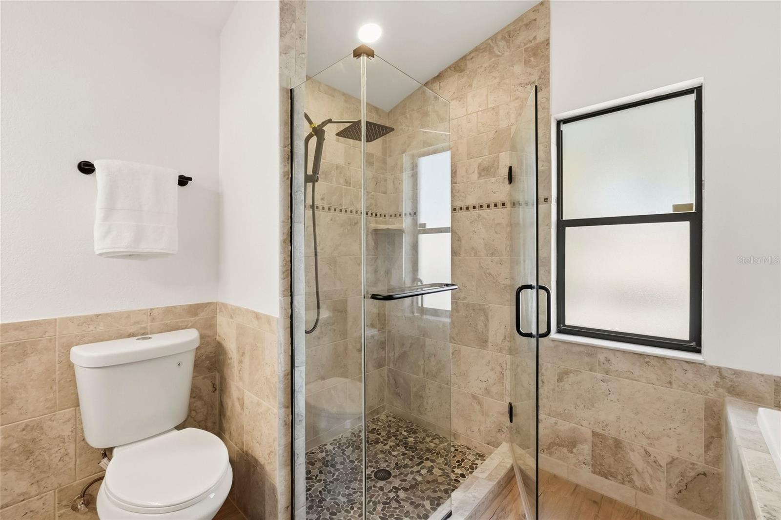 2700 Sedgefield Ct E Property Photo 43