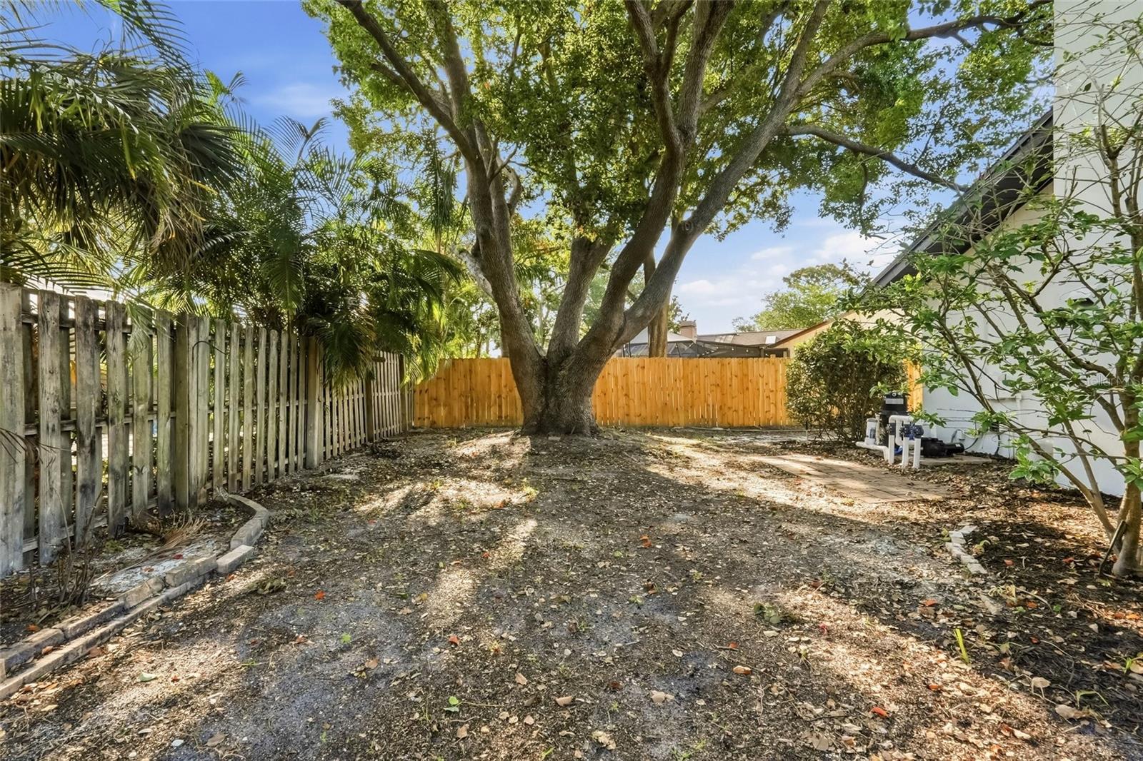 2700 Sedgefield Ct E Property Photo 54