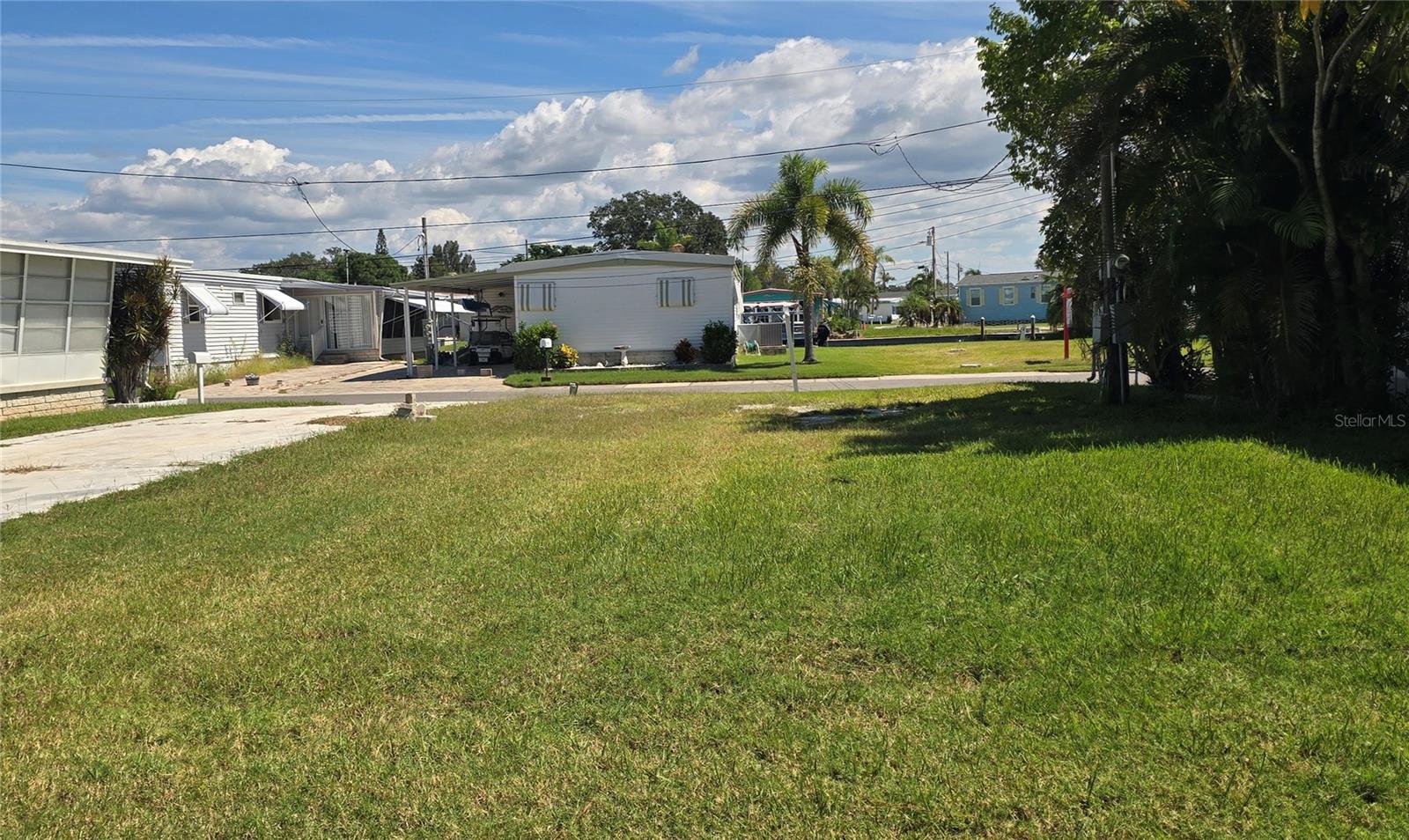9 Yawl Ln #9 Property Photo 2