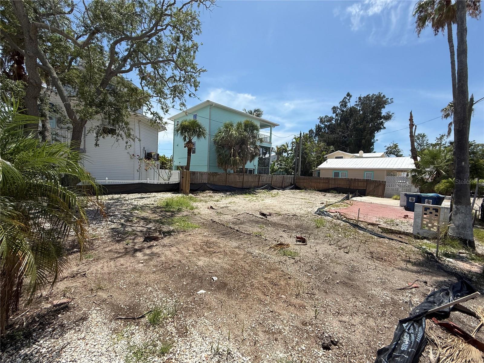 8586 E Bay Dr Property Photo 1