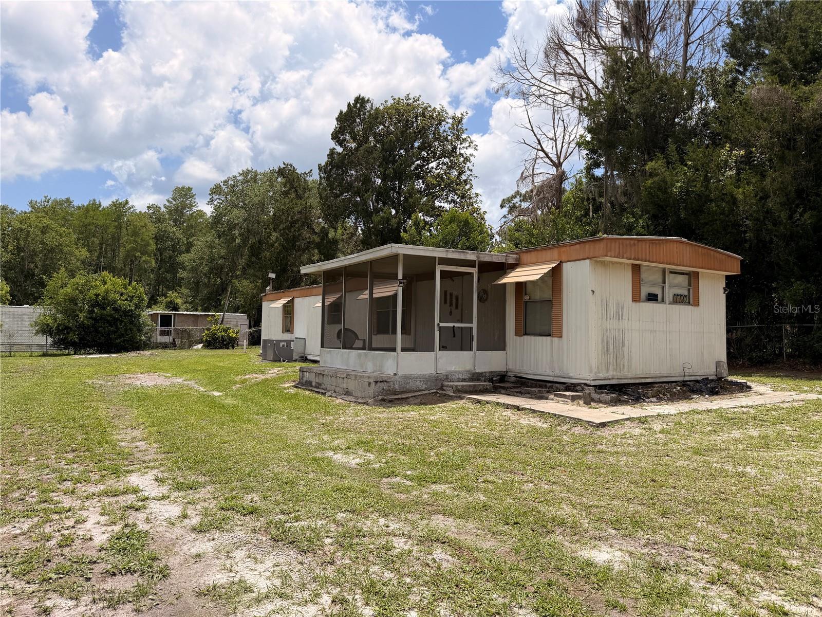 8582 W Admiral Byrd Ln Property Photo 14