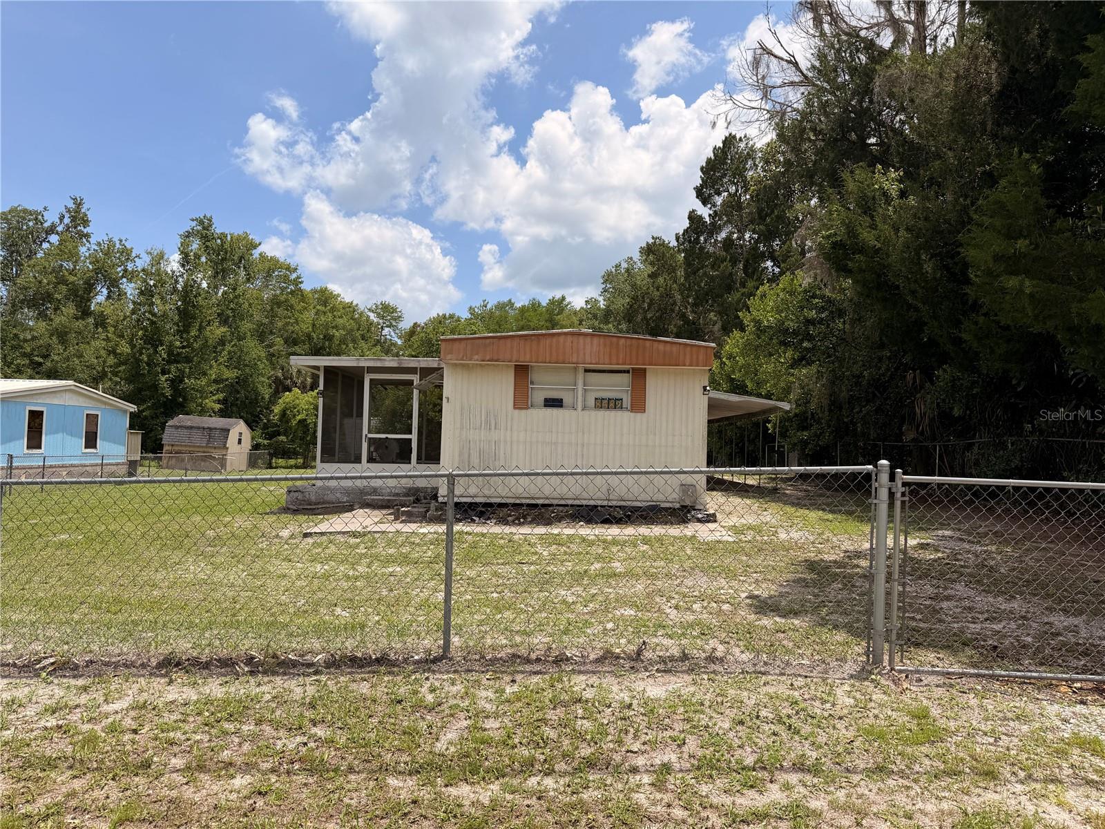 8582 W Admiral Byrd Ln Property Photo 24