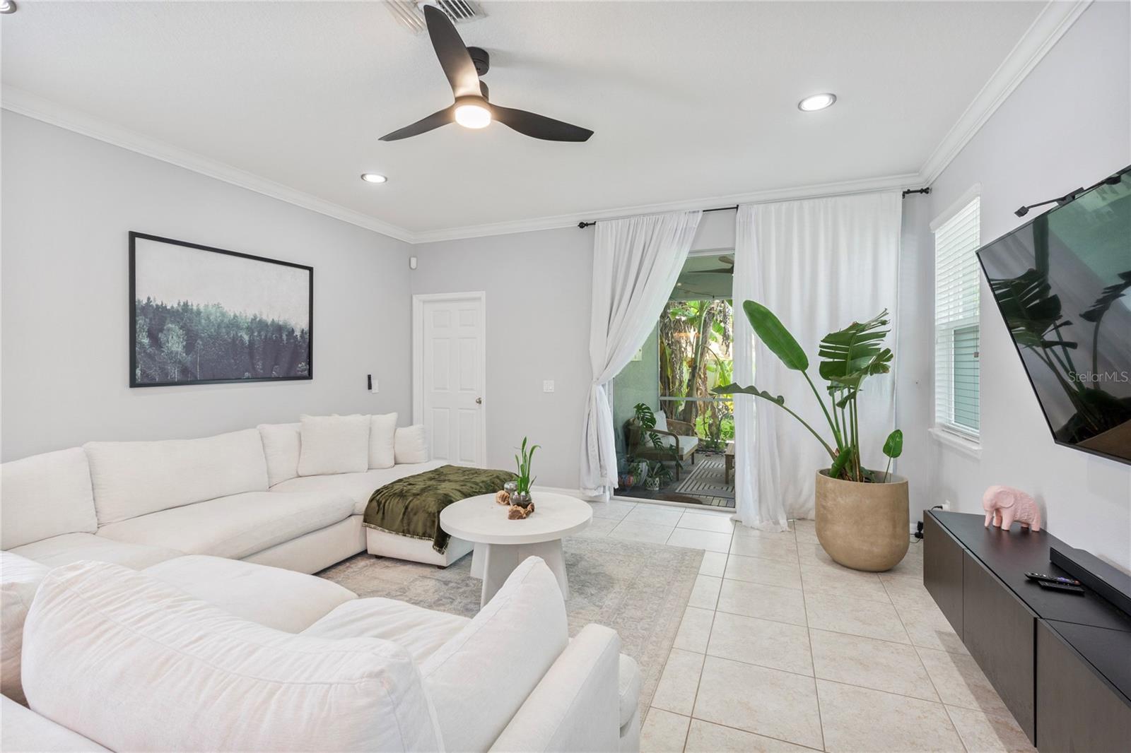 5253 Suncatcher Dr Property Photo 12