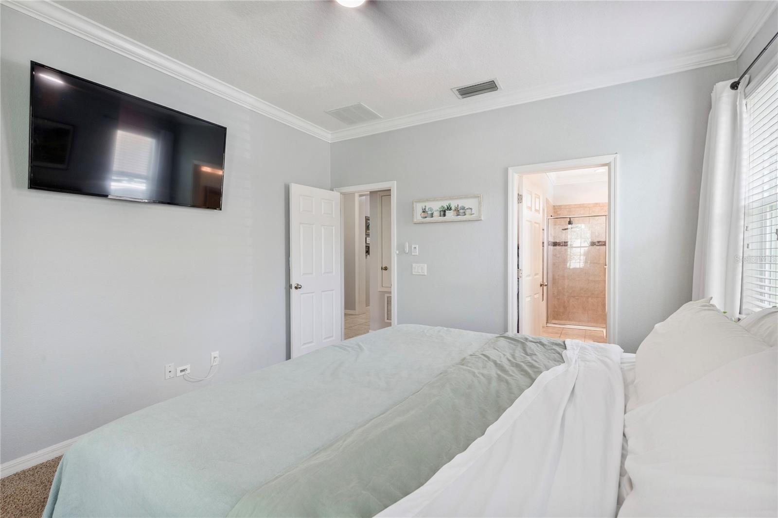 5253 Suncatcher Dr Property Photo 27