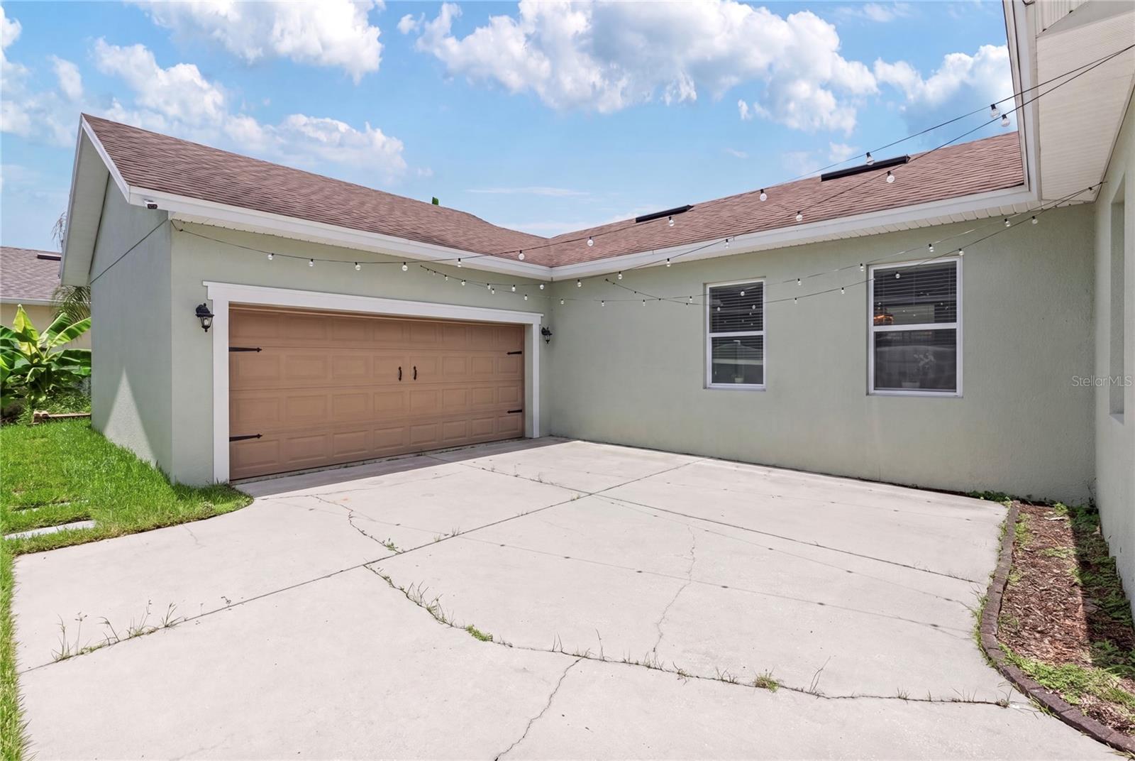 5253 Suncatcher Dr Property Photo 40