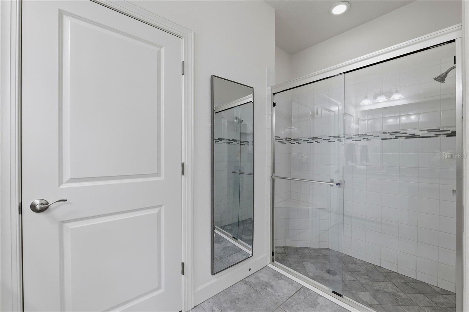 8412 Alberata Vista Dr Property Photo 9