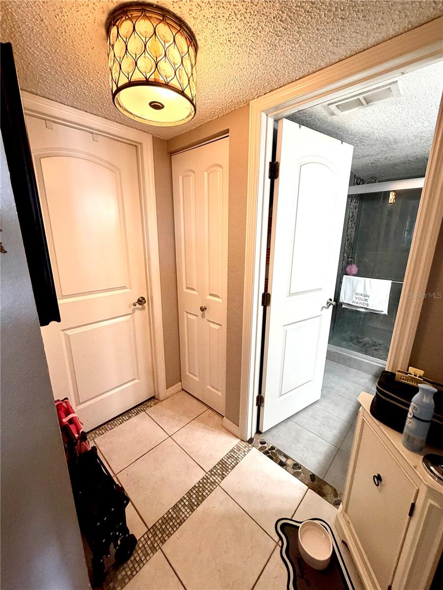 1000 Cove Cay Dr #4d Property Photo 22