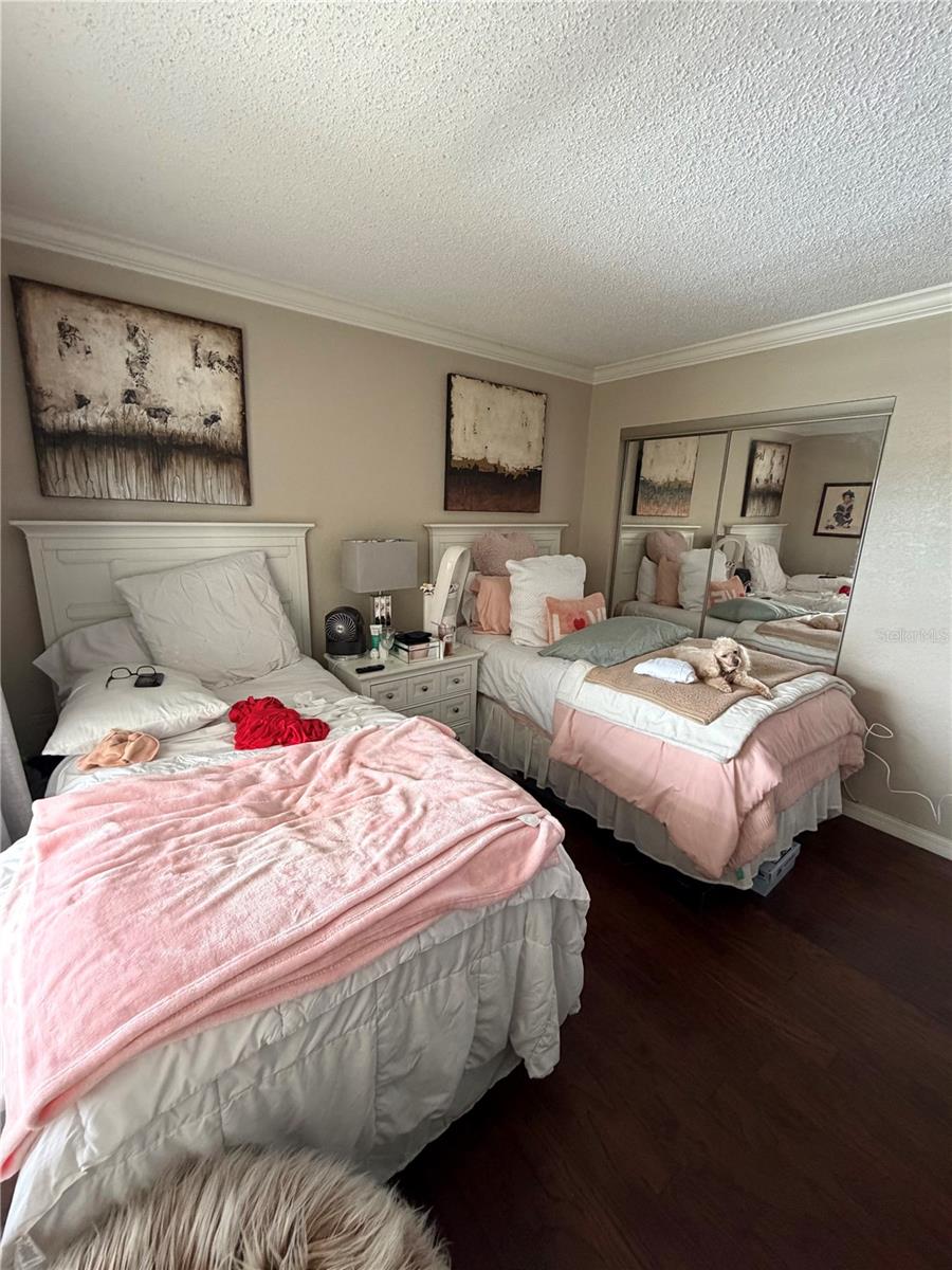 1000 Cove Cay Dr #4d Property Photo 25