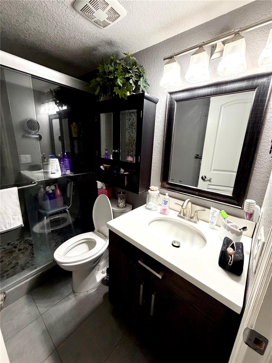 1000 Cove Cay Dr #4d Property Photo 27