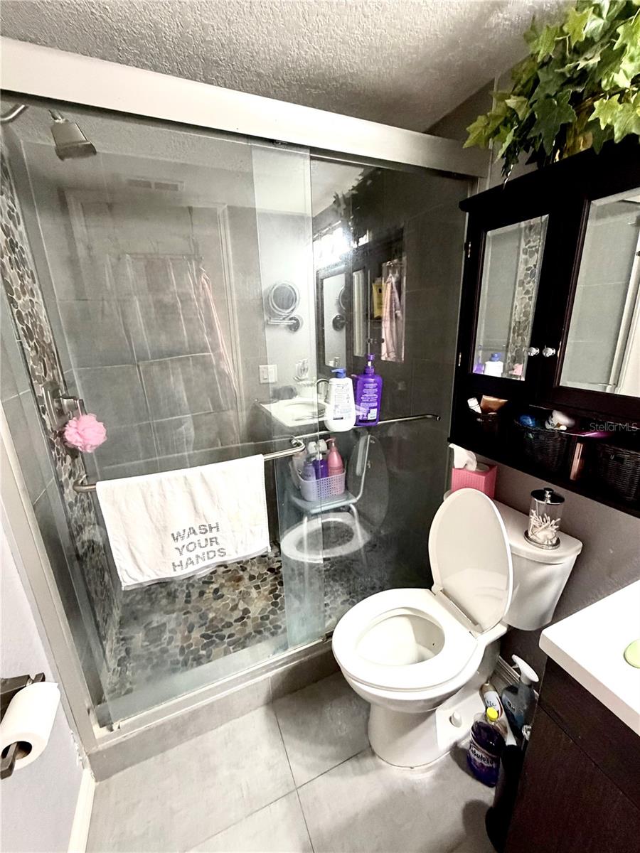 1000 Cove Cay Dr #4d Property Photo 28