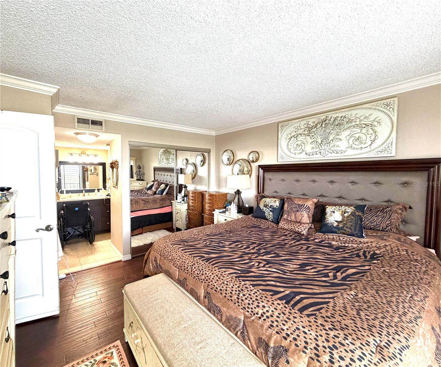 1000 Cove Cay Dr #4d Property Photo 31