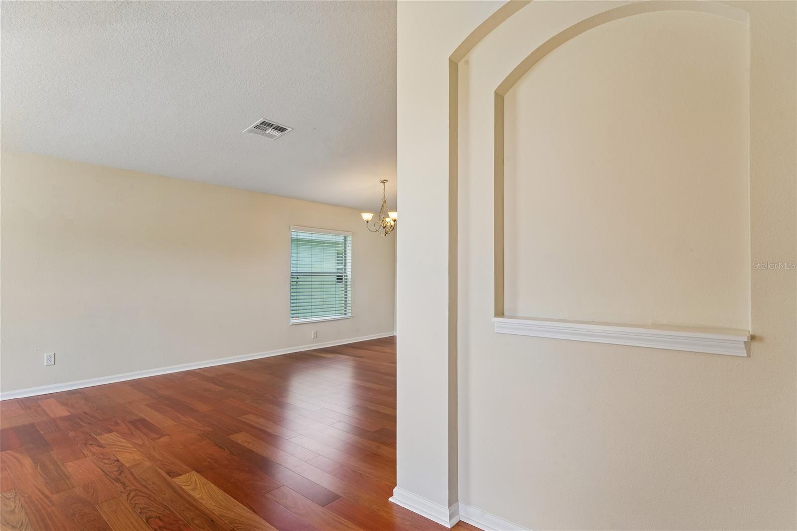 799 Alpine Thistle Dr Property Photo 7