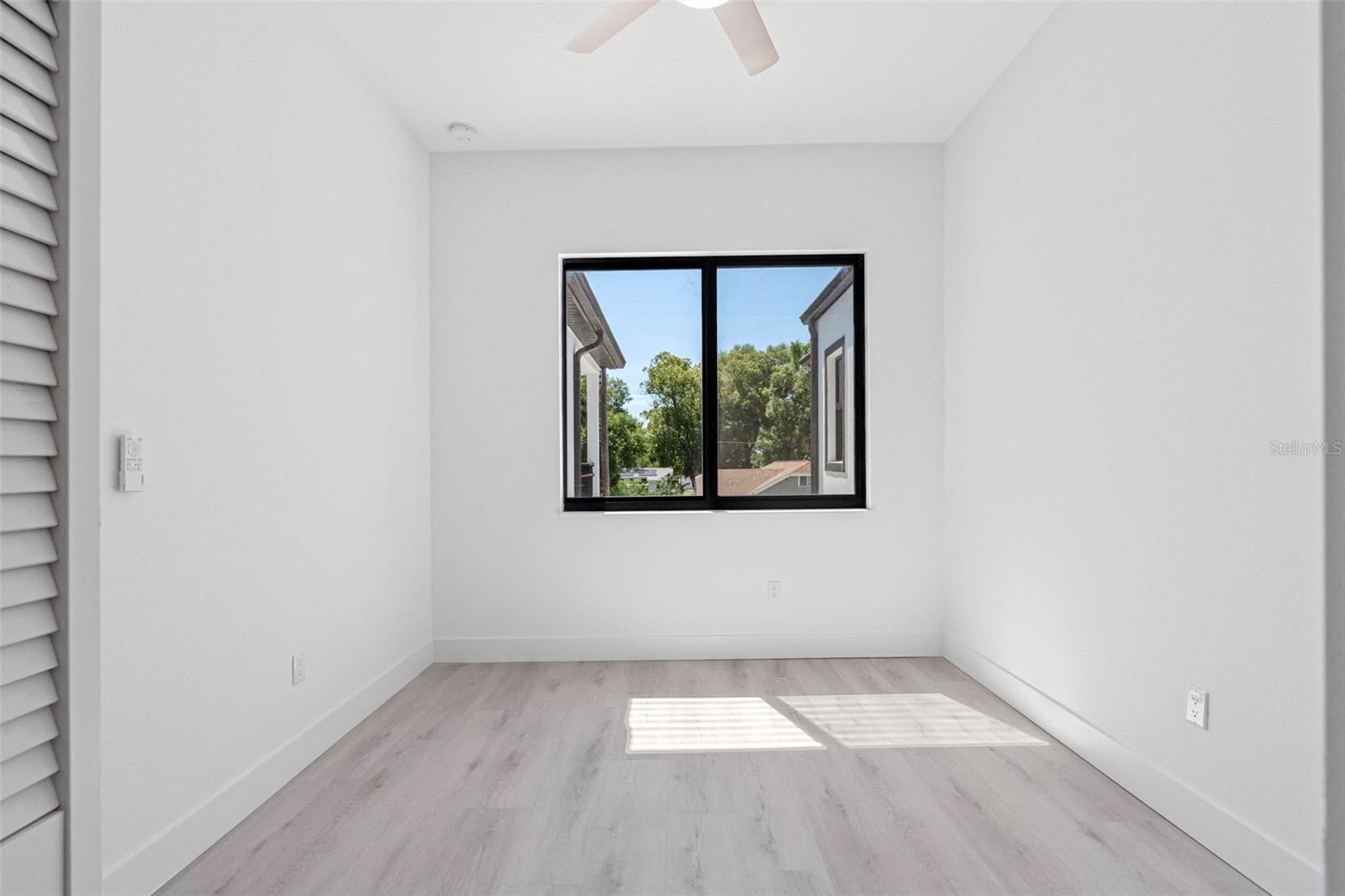 7015 N Central Ave #unit D Property Photo 19