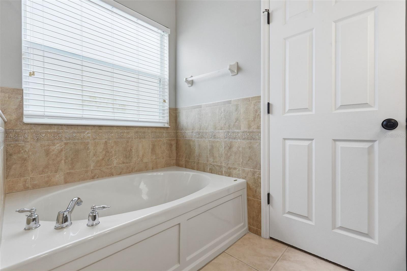 8836 Cameron Crest Dr Property Photo 23