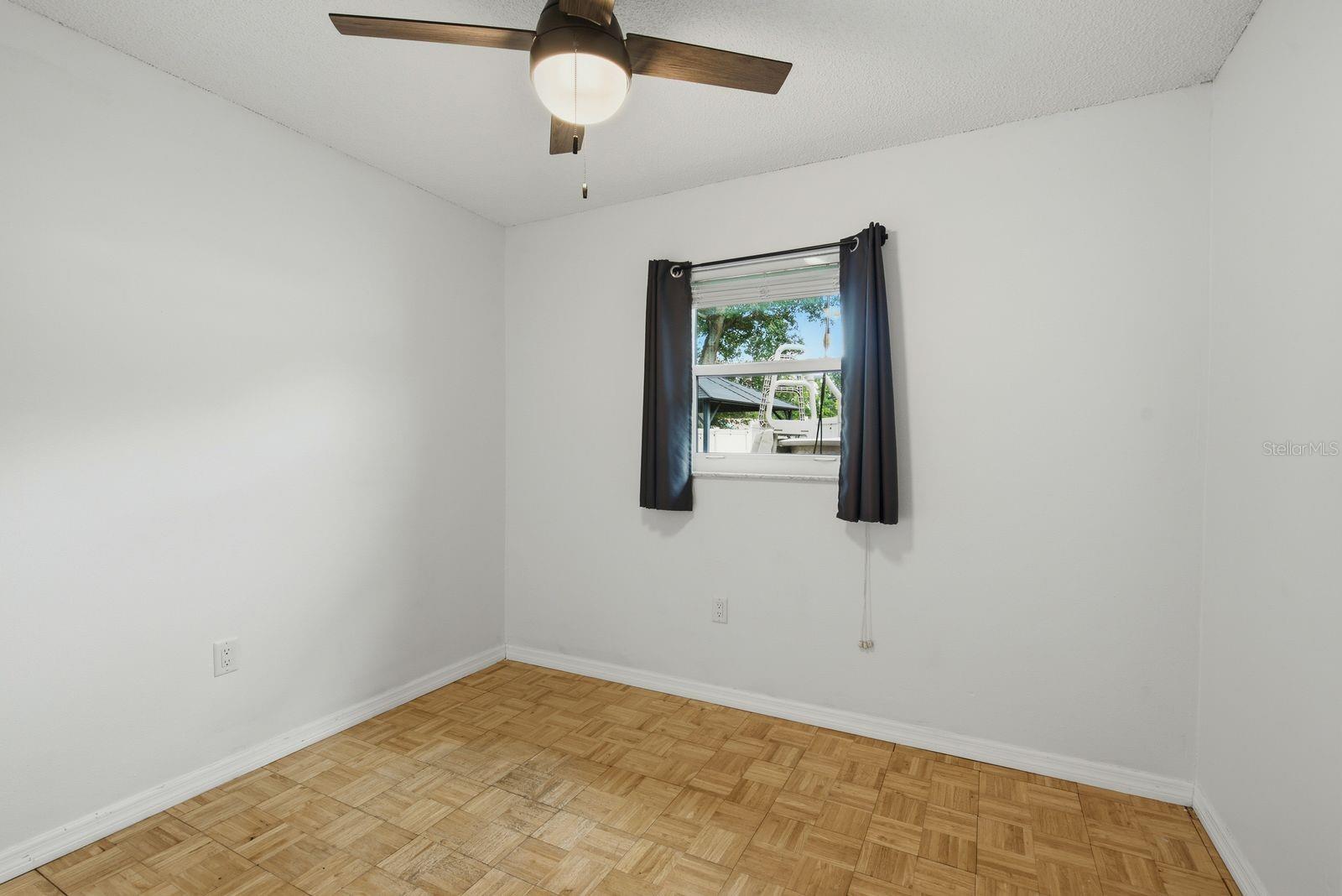 961 Lexington Dr Property Photo 20