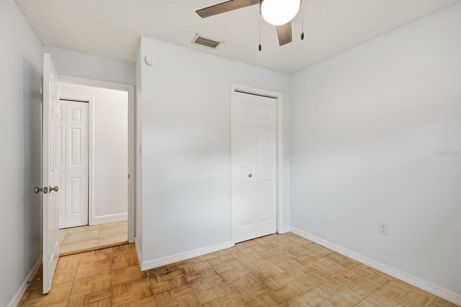 961 Lexington Dr Property Photo 21