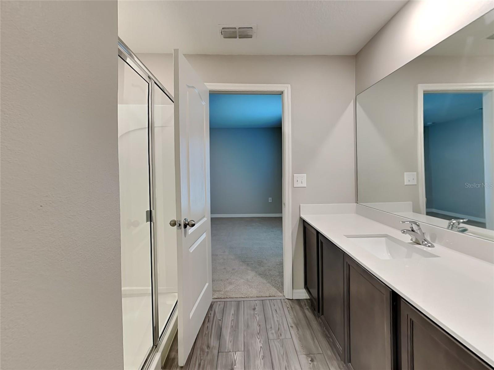 TB8512569 Property Photo 9