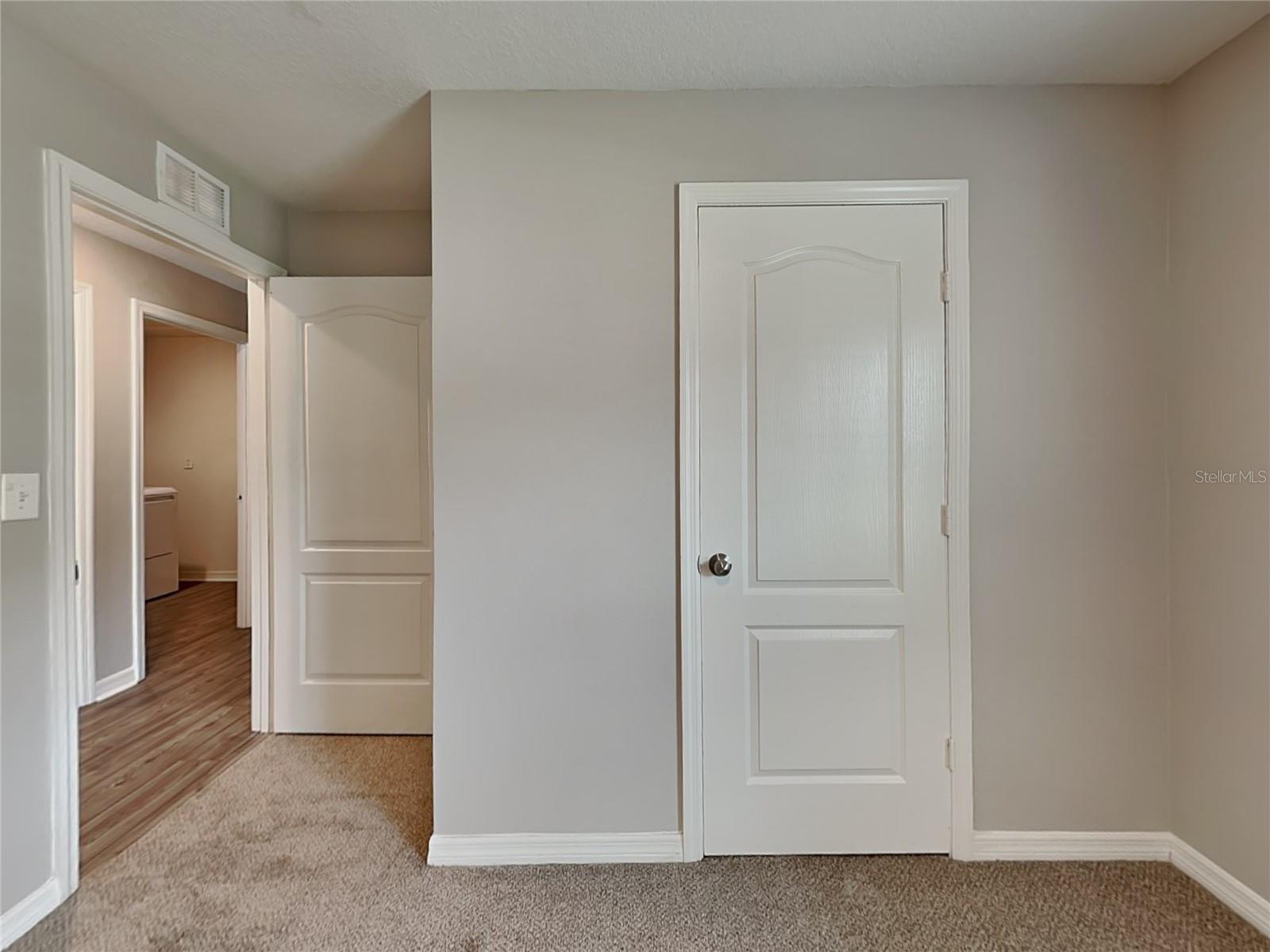 TB8512569 Property Photo 11