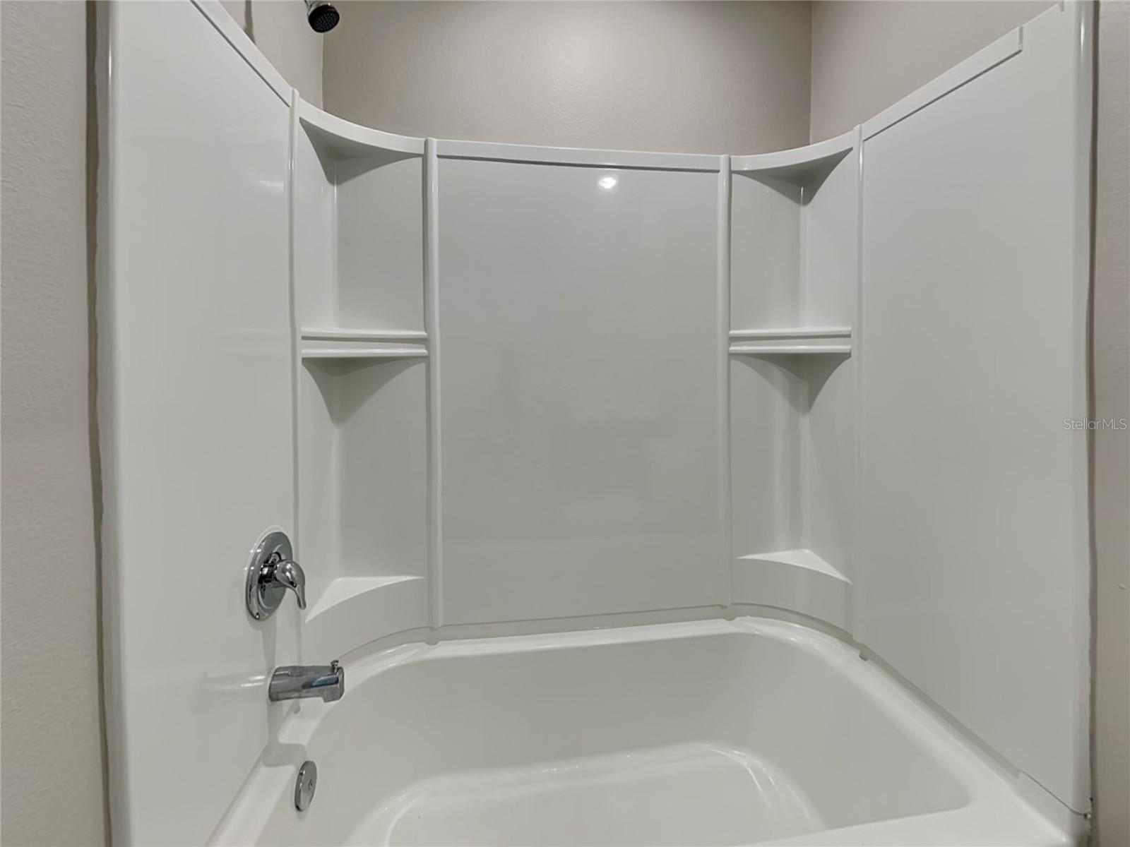 TB8512569 Property Photo 14