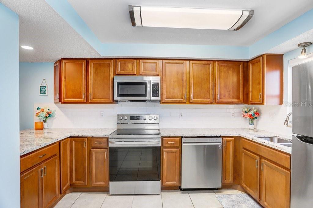 314 Windrush Blvd #12 Property Photo 11