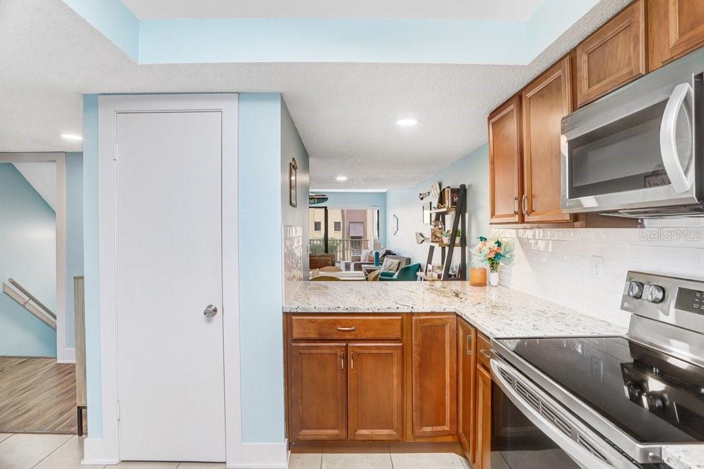 314 Windrush Blvd #12 Property Photo 13