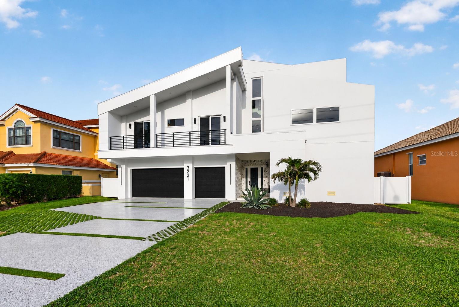 3221 Gulf Blvd Property Photo 8