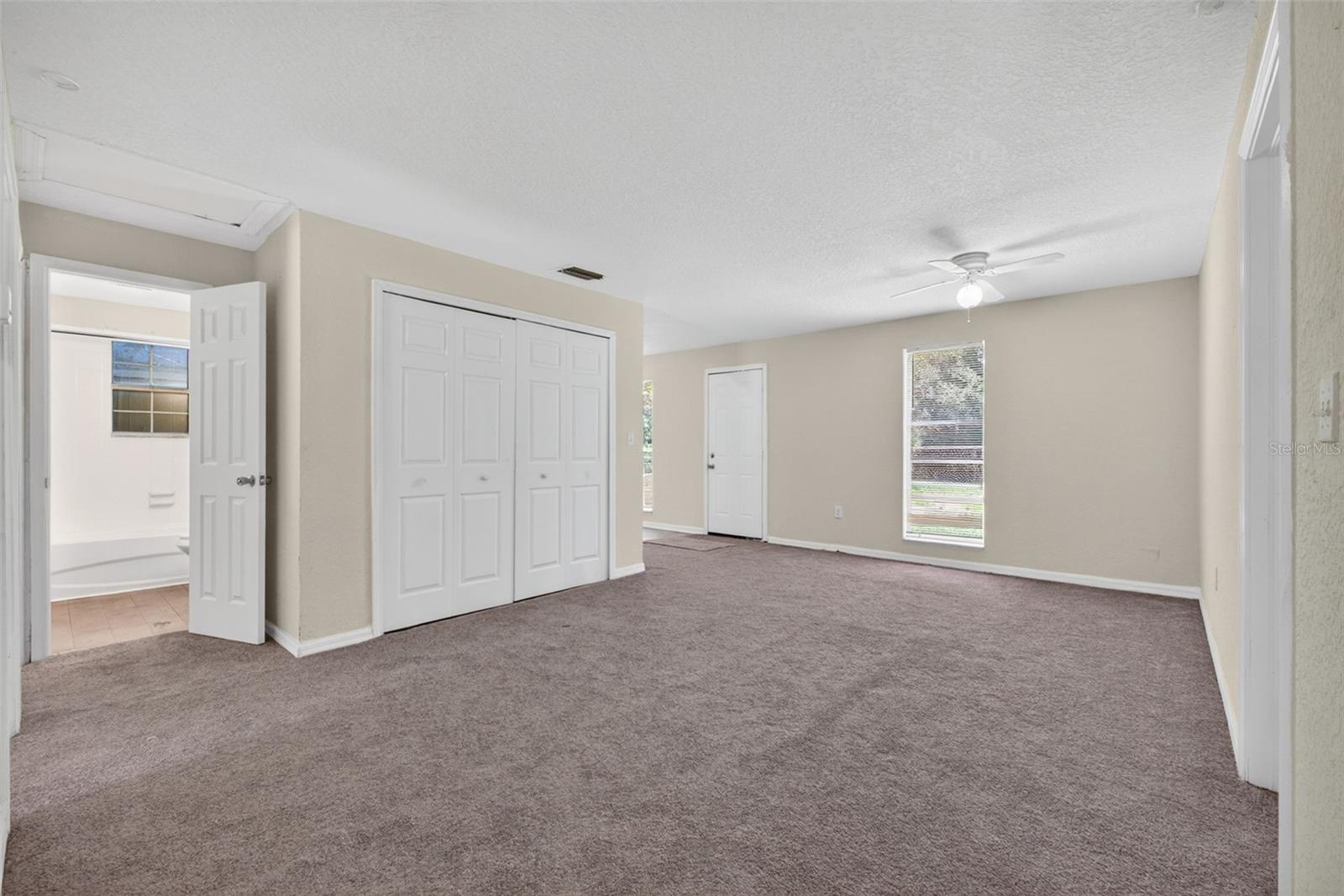 4793 Pleasant Ave Property Photo 10