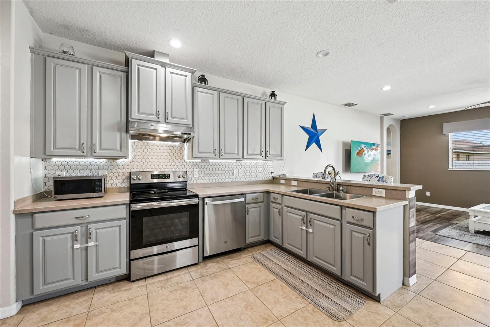 2910 127th Pl E Property Photo 5